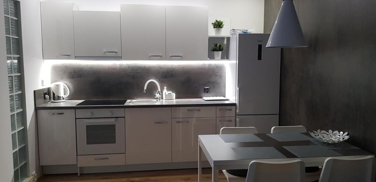 Apartament Za Swierkami Appartamento Kołobrzeg Esterno foto